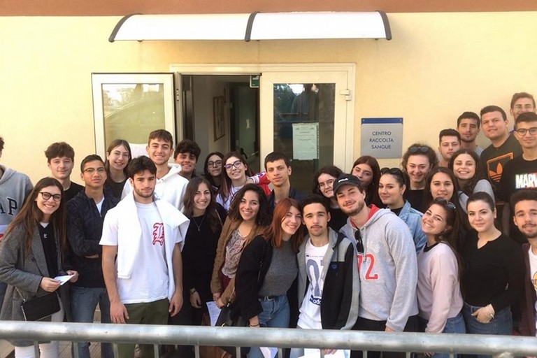 Donazione di sangue dei liceali