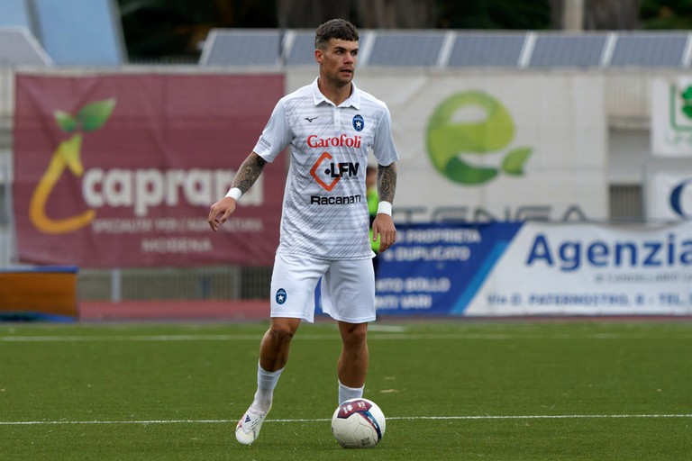 Juan Martinez, centrocampista del Bisceglie. <span>Foto Emmanuele Mastrodonato</span>