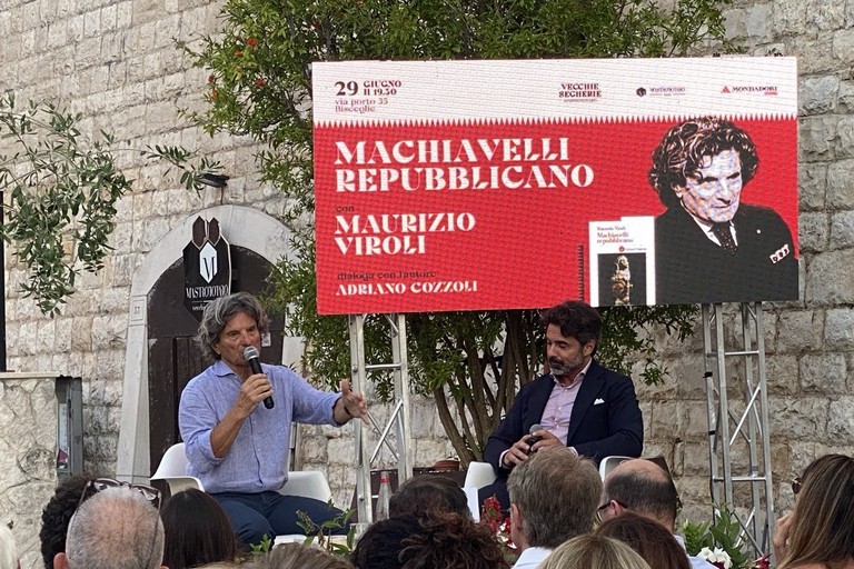 Maurizio Viroli alle Vecchie Segherie Mastrototaro. <span>Foto Serena De Musso</span>
