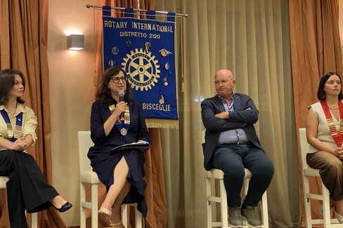XXV Festa della Scuola: il Rotary Club incontra i neodiplomati biscegliesi