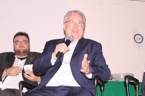 L'ex sindaco Franco Napoletano