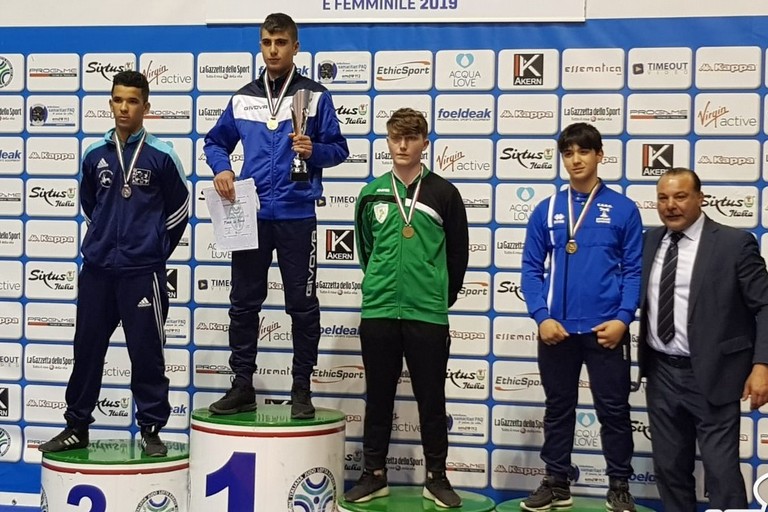 Mirko De Nichilo conquista il titolo italiano di lotta stile libero