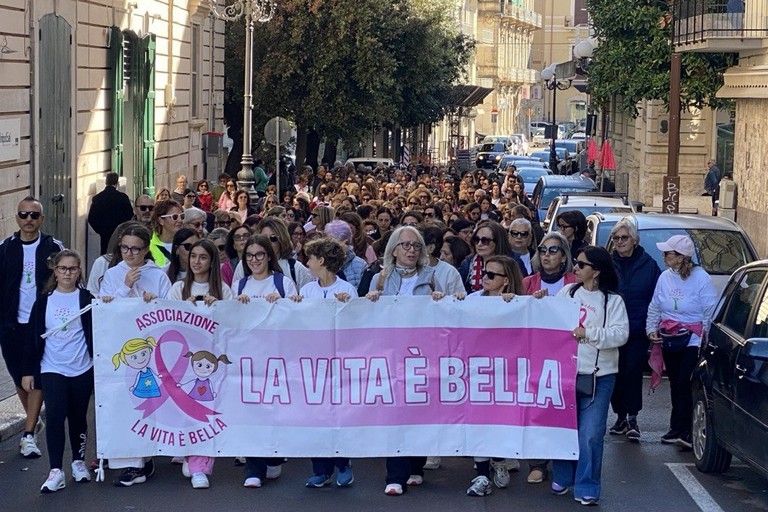 Passeggiata in Rosa. <span>Foto Serena De Musso</span>