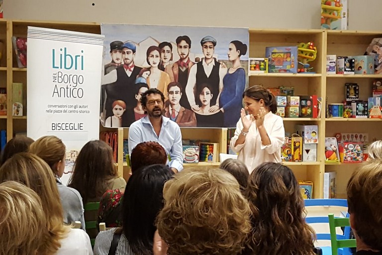 Raffaello Mastrolonardo ha presentato il suo ultimo libro presso 