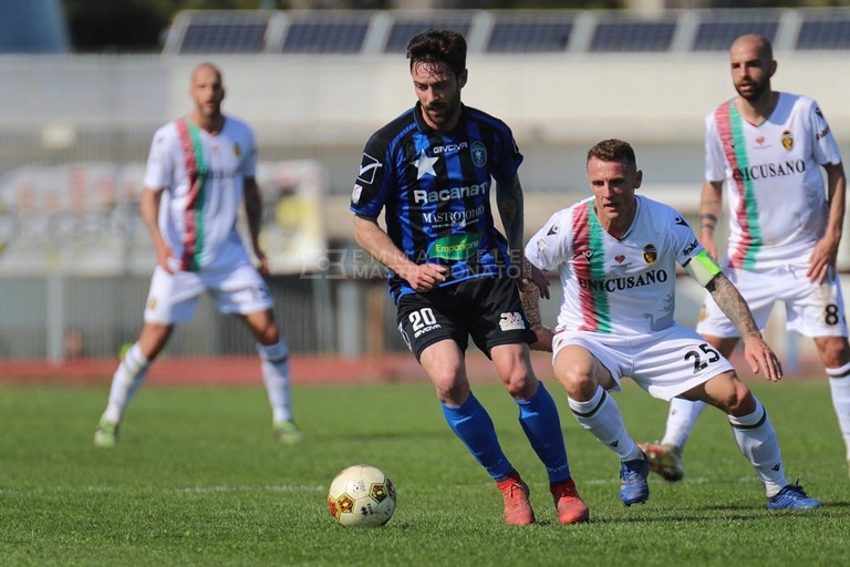 Bisceglie calcio: Marco Romizi. <span>Foto Emmanuele Mastrodonato</span>