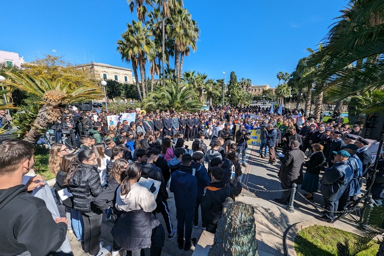 Scuola in marcia contro mafie anniversario Cosmai