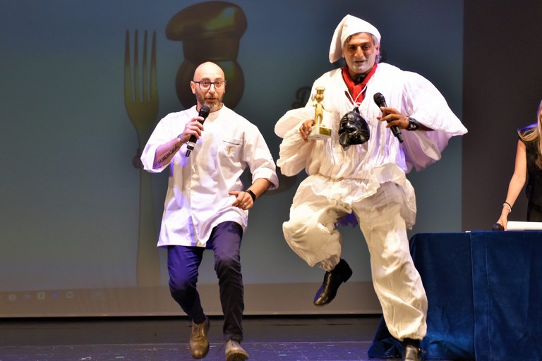 Il pizzaiolo biscegliese Sergio Dell'Orco si aggiudica l'Arcimboldo d'oro