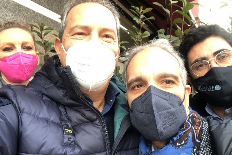 Francesco Spina con Alfonso Pisicchio e i due coordinatori cittadini di Senso civico