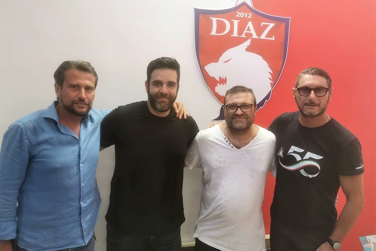 Il nuovo staff tecnico della Diaz col presidente Giuseppe Cortellino