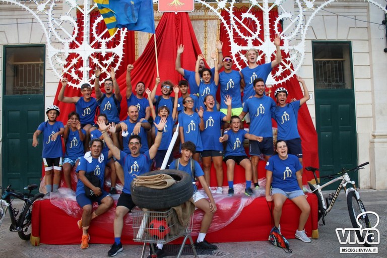 La squadra di Stella Maris al palio 2022