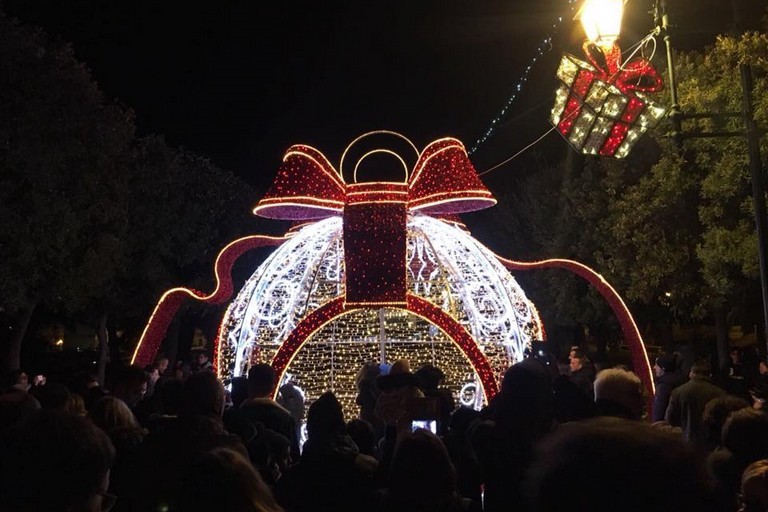 Luminarie in centro a Trani
