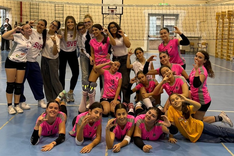 Under 14 Star Volley