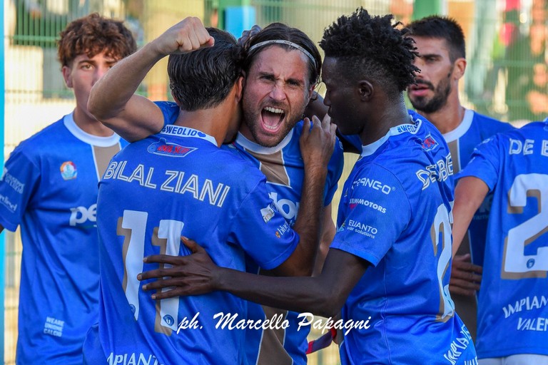 Unione calcio Bisceglie, esultanza. <span>Foto Marcello Papagni</span>