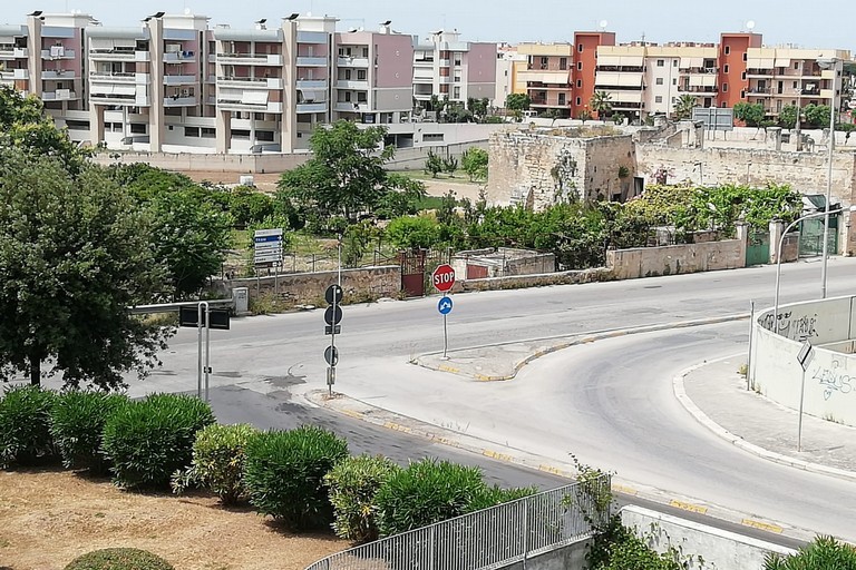 Incrocio tra via Vecchia Corato e Carrara Reddito