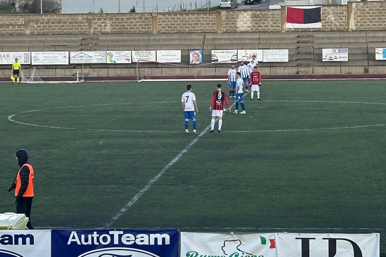 Calcio d'inizio della partita