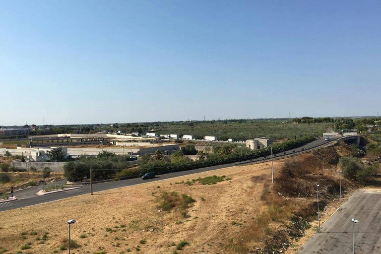 Incidente mortale sulla statale 16 bis. Traffico bloccato in direzione sud. <span>Foto MolfettaViva</span>