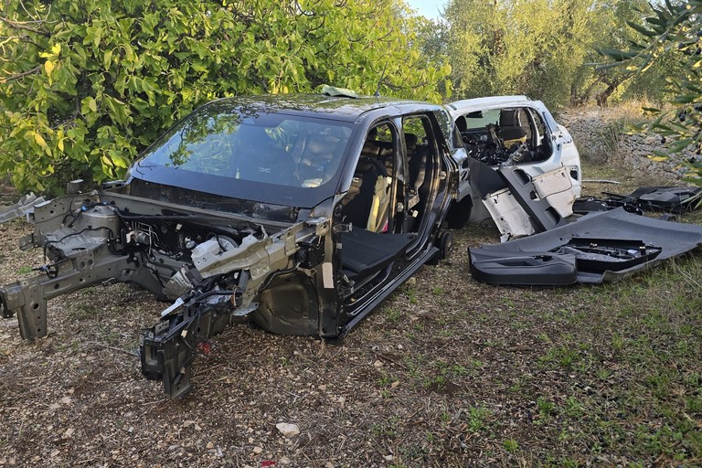 Due auto rubate a Bisceglie e cannibalizzate ritrovate a Giovinazzo